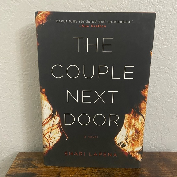 The couple next door hardcover book Shari lapena - Picture 1 of 6